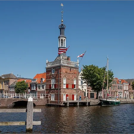 Risties Home, Dichtbij Stad, Stand& Natuur